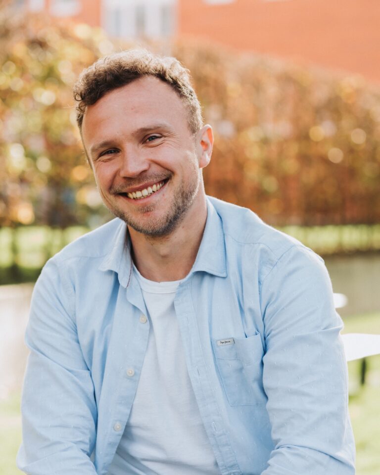 Wojtek Konieczny von UpCircld